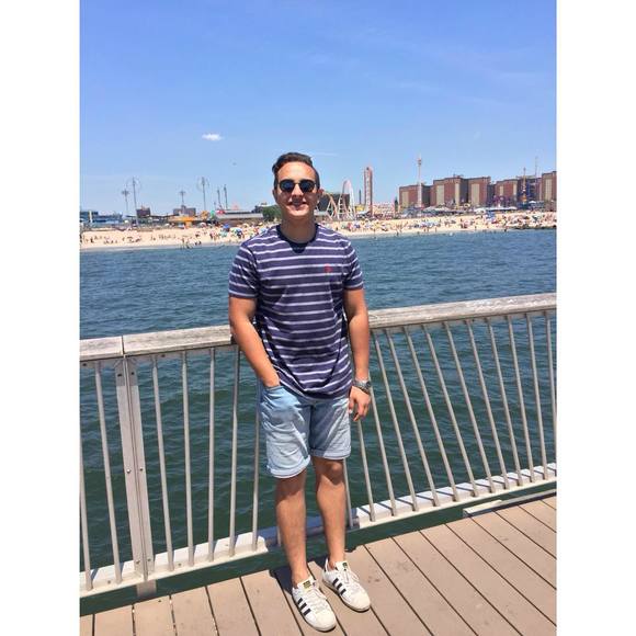 Meet your Posher, Adel - Picture 1 of 1